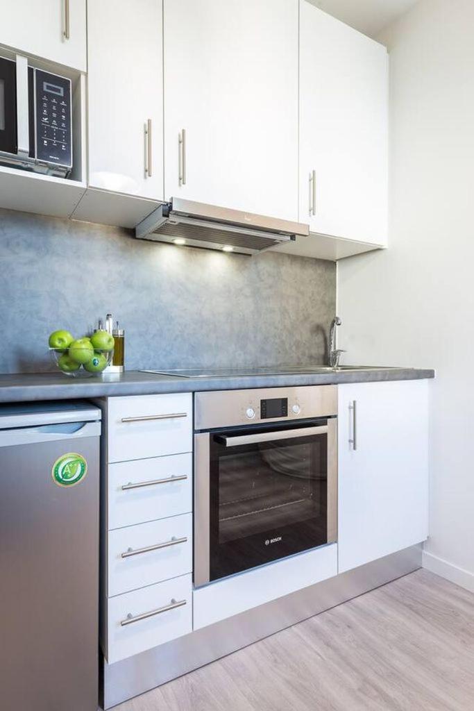 Emily In Athens - Central Chic Flat With Terrace Syntagma E1 ภายนอก รูปภาพ