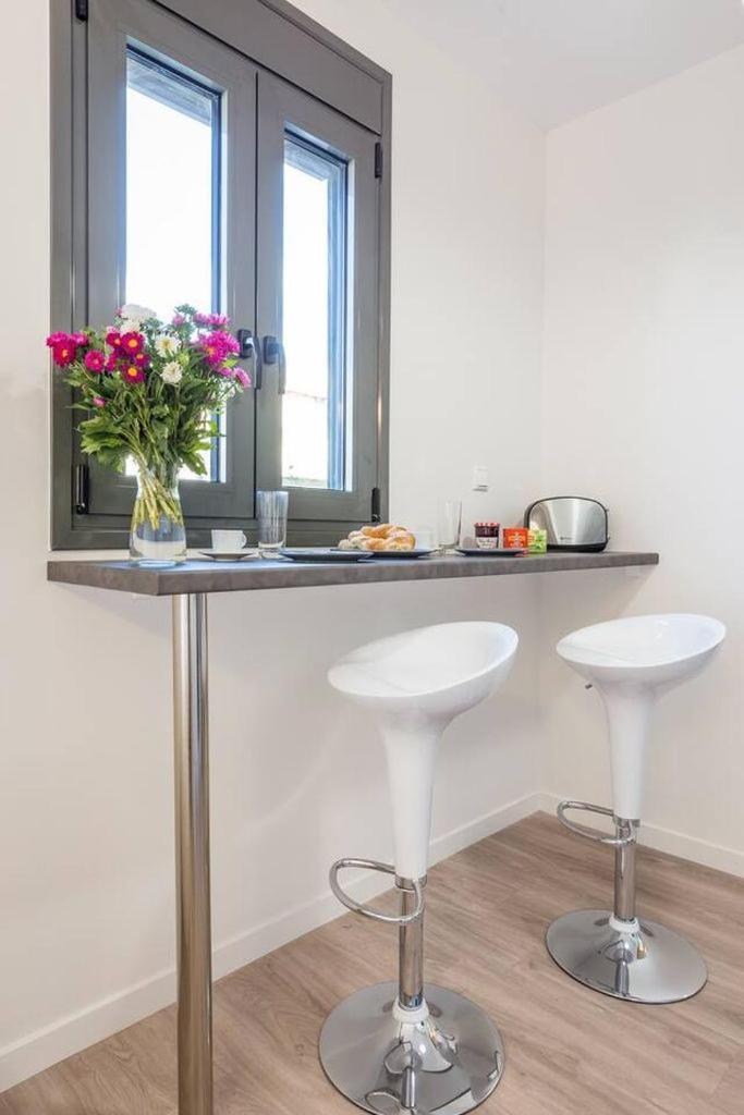 Emily In Athens - Central Chic Flat With Terrace Syntagma E1 ภายนอก รูปภาพ