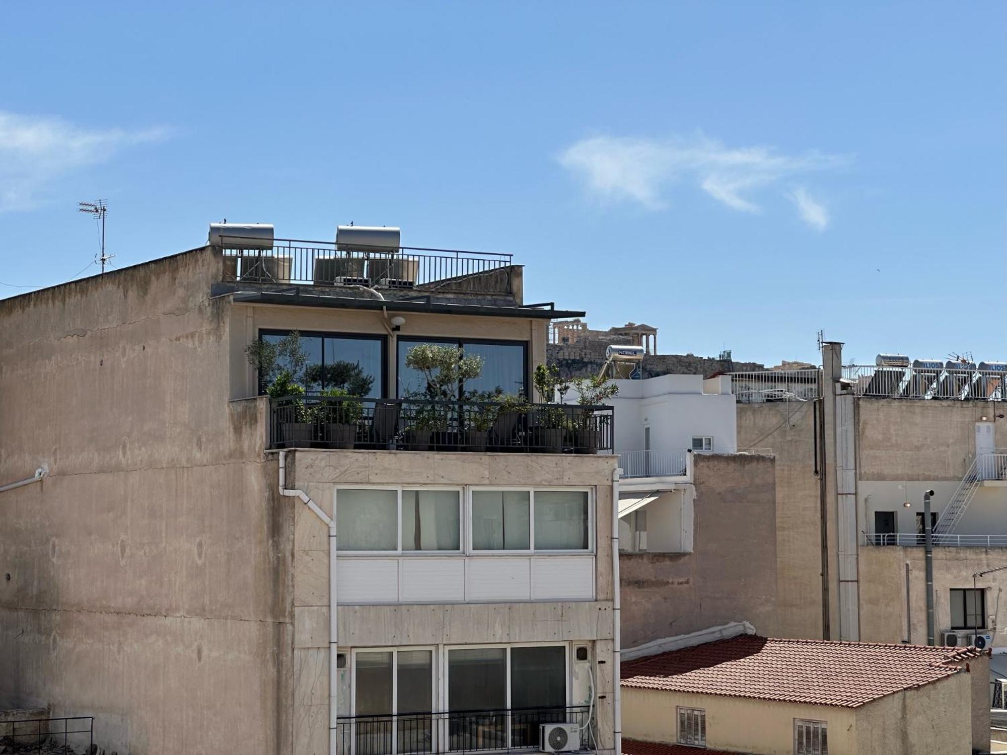 Emily In Athens - Central Chic Flat With Terrace Syntagma E1 ภายนอก รูปภาพ