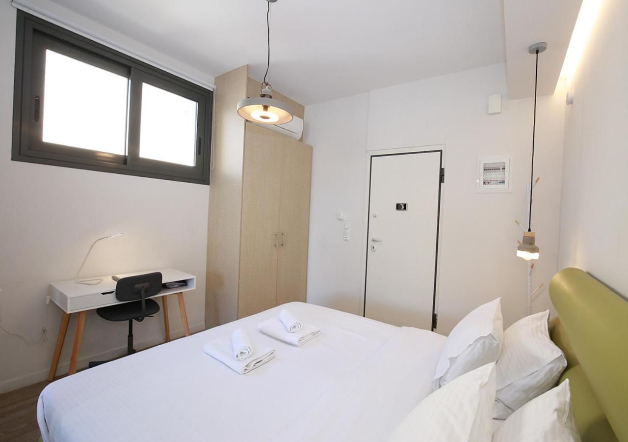Emily In Athens - Central Chic Flat With Terrace Syntagma E1 ภายนอก รูปภาพ