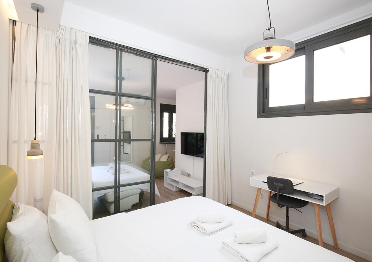 Emily In Athens - Central Chic Flat With Terrace Syntagma E1 ภายนอก รูปภาพ